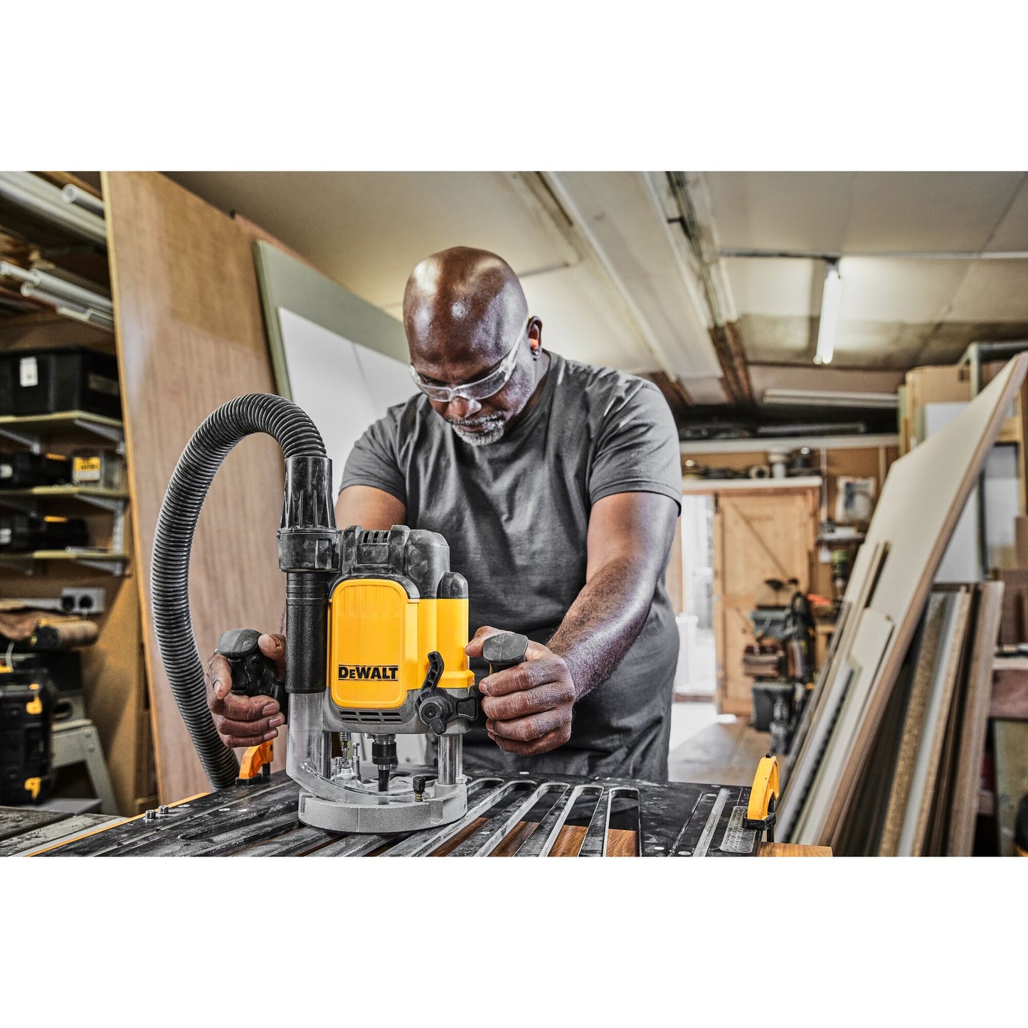 DEWALT DWE625-QS 12mm (1/2") Plunge Router