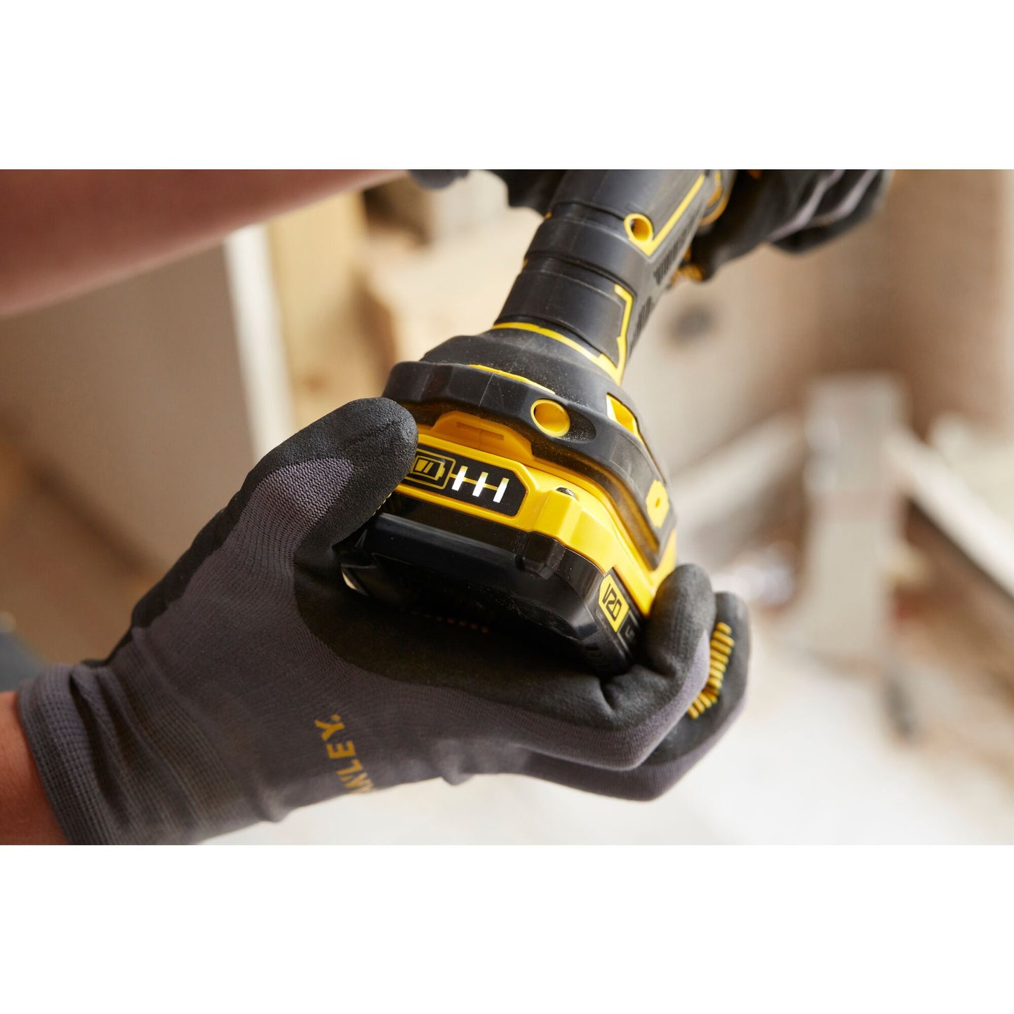 STANLEY FATMAX SFMCD700C2K-QW V20 Cordless Drill Driver with 2 x 1.5Ah Lithium Ion Batteries and Kit Box