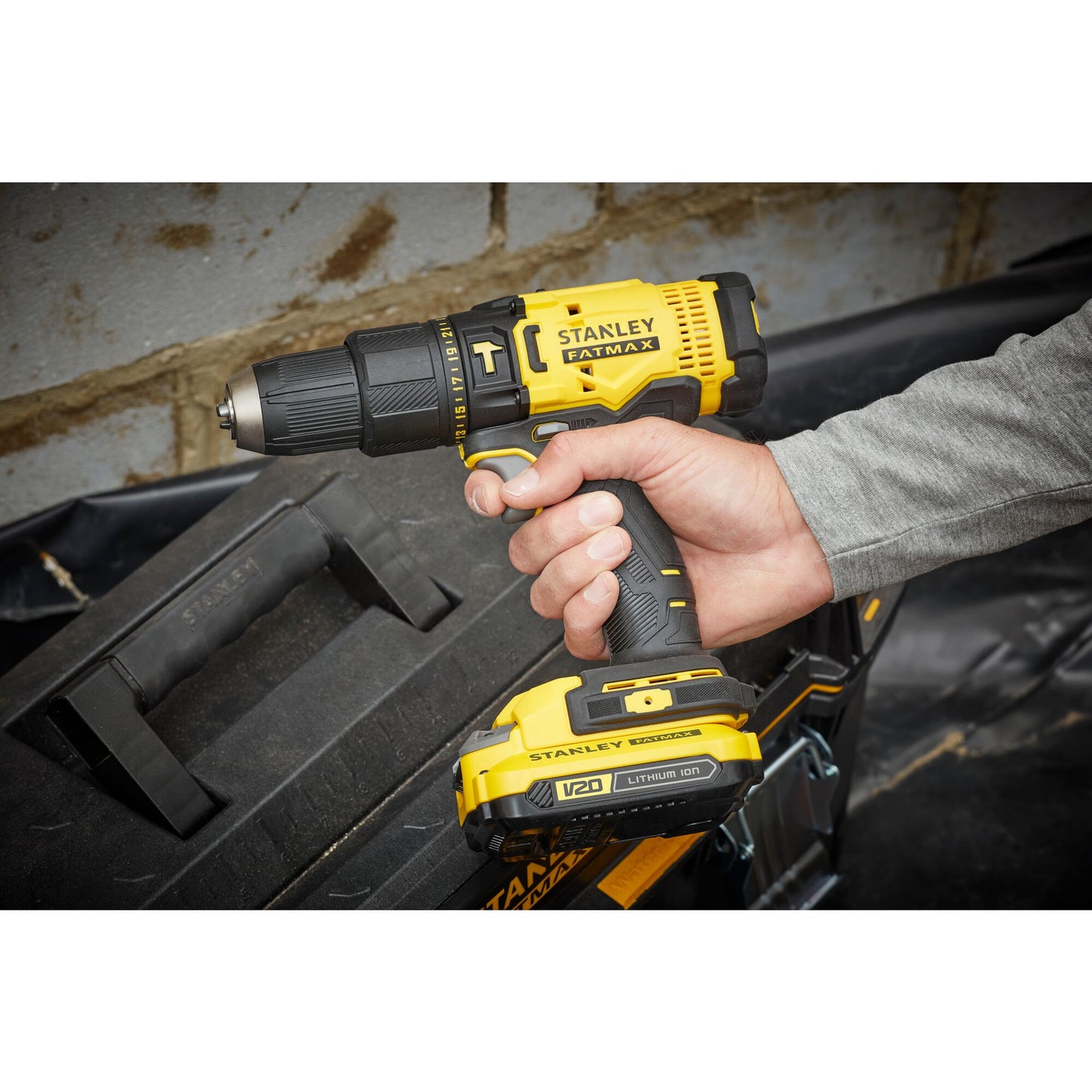 STANLEY FATMAX SFMCD711D22-QW V20 Cordless Hammer Drill with 2 x 2.0Ah Lithium Ion Battery and Kit Box