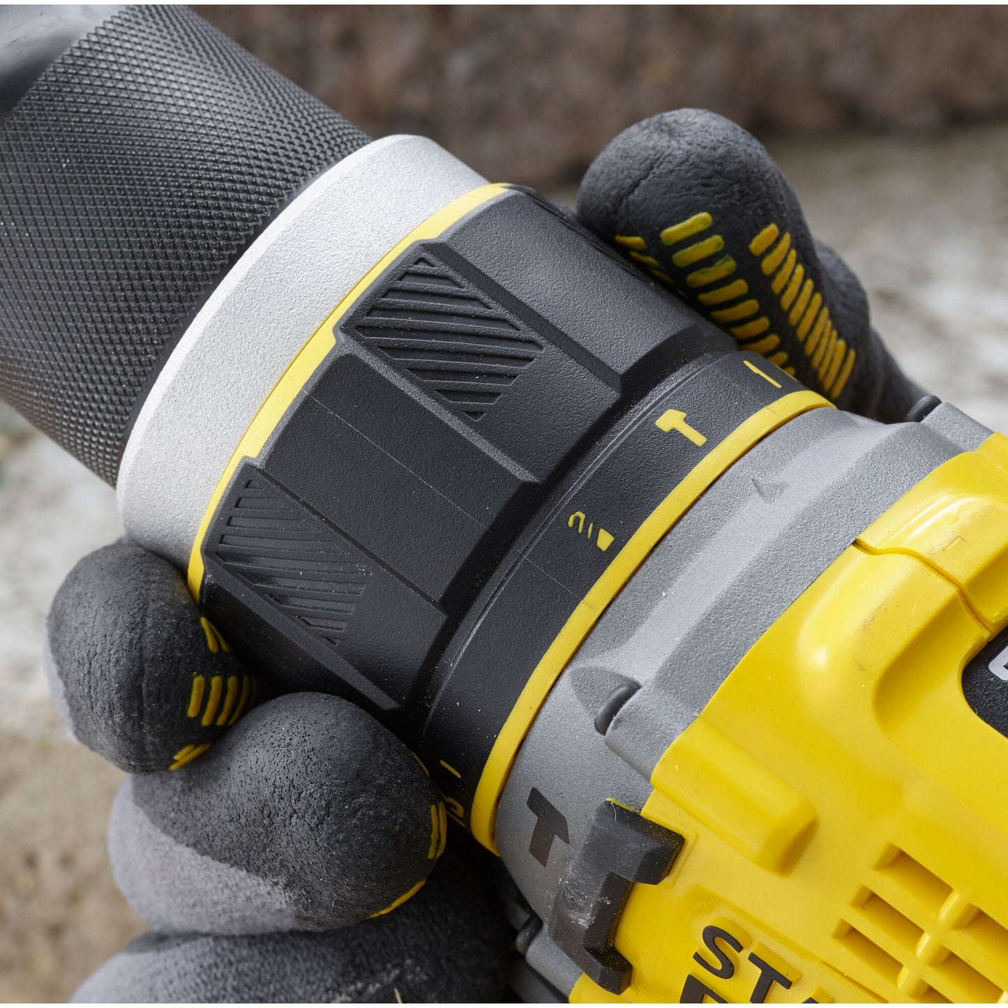 STANLEY FATMAX SFMCD721M2K-QW V20 Cordless Brushless Hammer Drill with 2 x 4.0Ah Battery and Kit Box