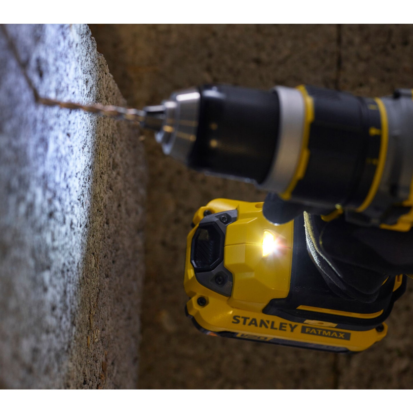 STANLEY FATMAX SFMCD721M2K-QW V20 Cordless Brushless Hammer Drill with 2 x 4.0Ah Battery and Kit Box