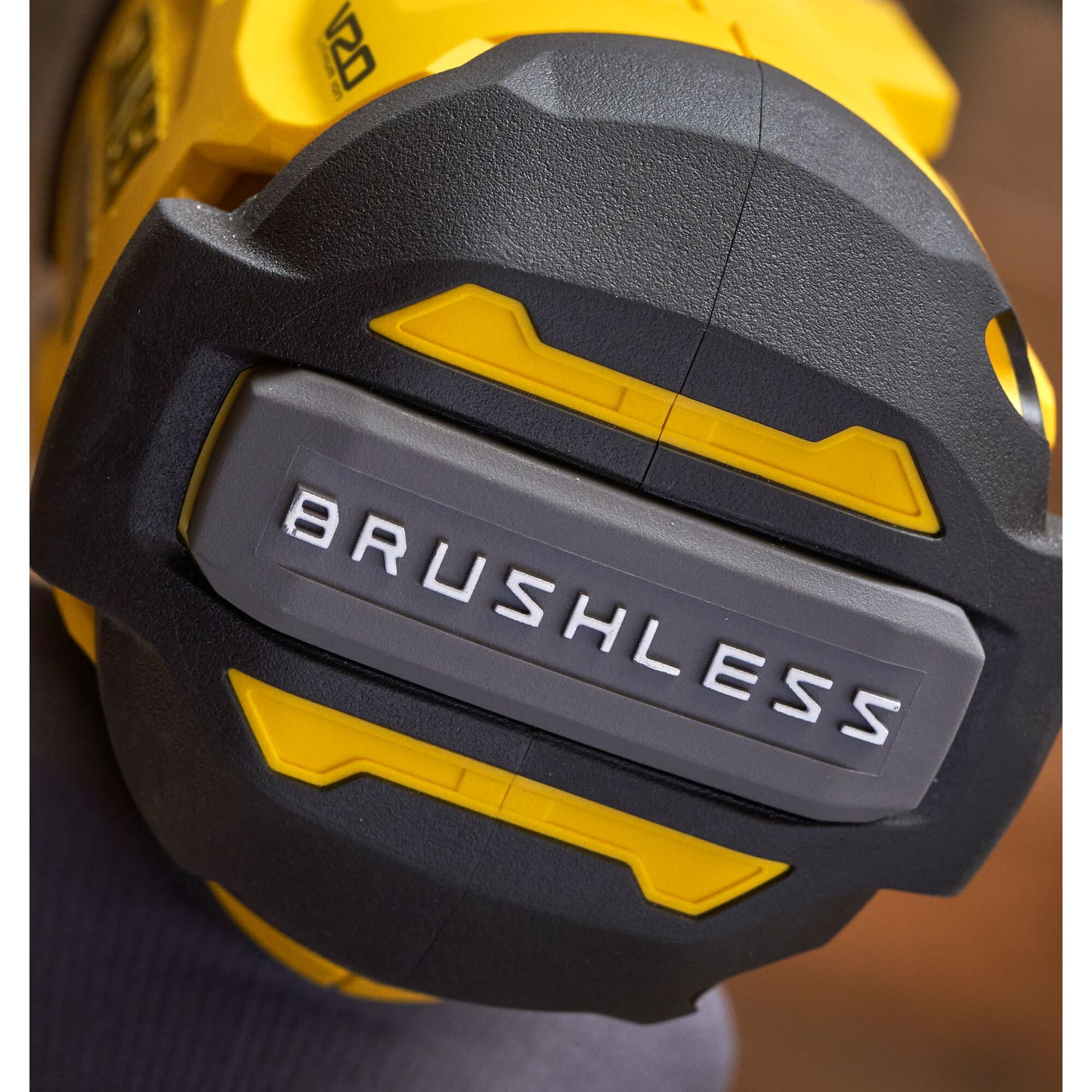 STANLEY FATMAX SFMCF940M1-QW V20 Cordless Brushless Impact Driver with 1 x 4.0Ah Lithium Ion Battery and Soft Bag
