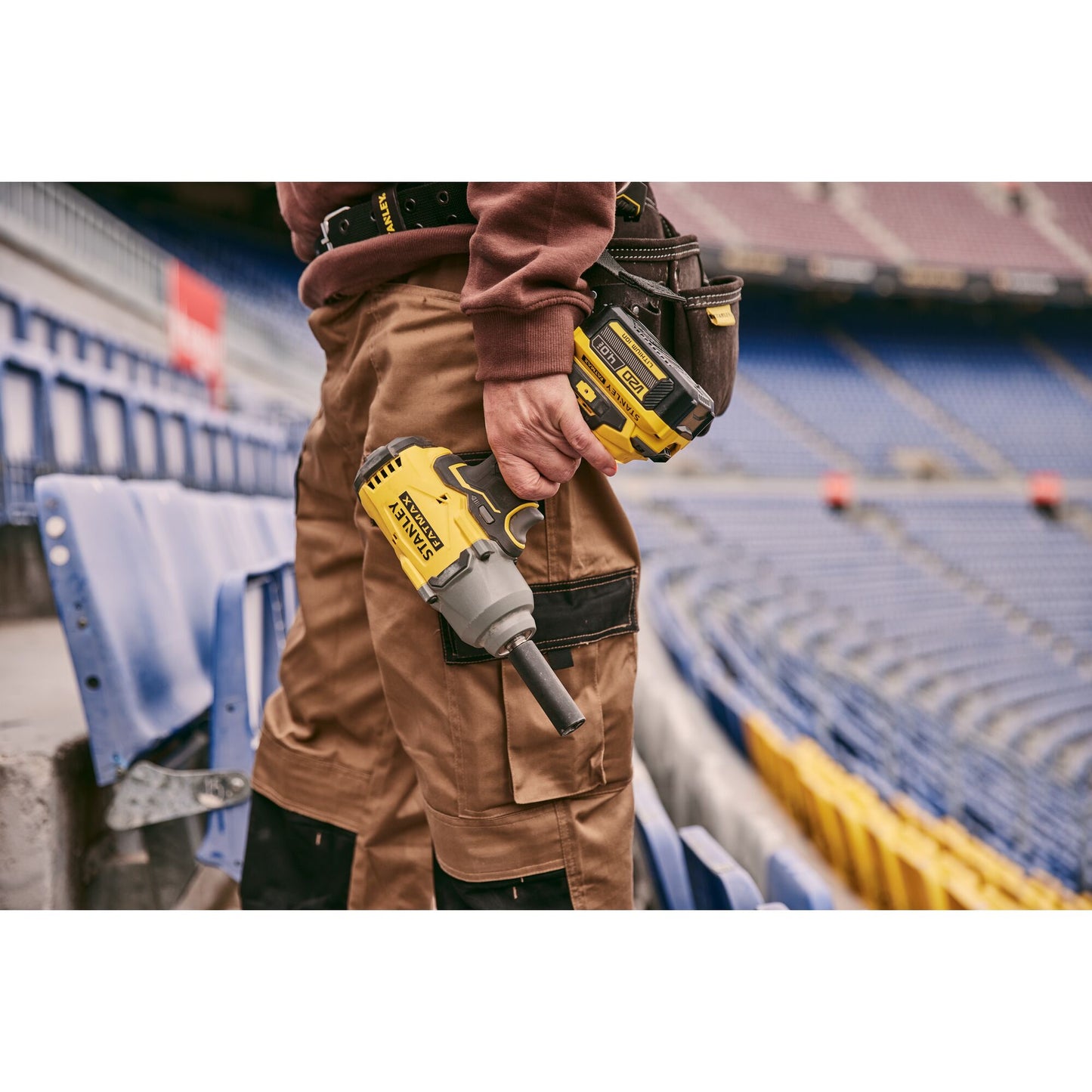 STANLEY FATMAX SFMCF940M1-QW V20 Cordless Brushless Impact Driver with 1 x 4.0Ah Lithium Ion Battery and Soft Bag