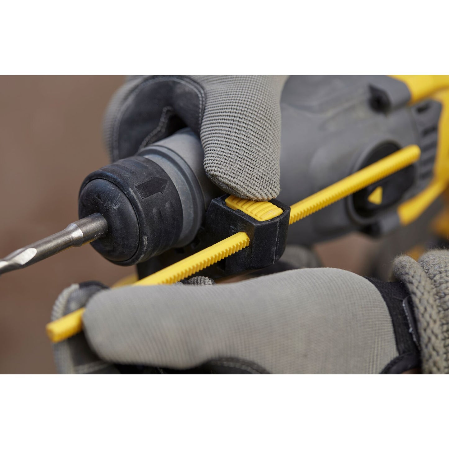 STANLEY FATMAX SFMCH900B-XJ Tassellatore SDS PLUS brushless V20, senza batterie e caricabatteria