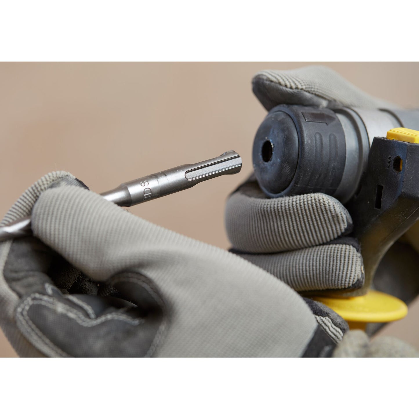 STANLEY FATMAX SFMCH900M22-QW Tassellatore SDS PLUS brushless V20, 2 batterie 18V 4.0Ah