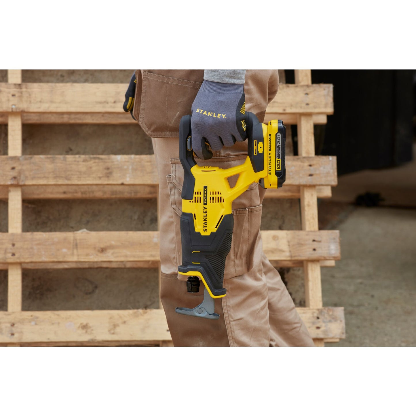 STANLEY FATMAX SFMCS300D2K-QW V20 18V Akku-Säbelsäge, 2 Akkus 18V 2,0Ah