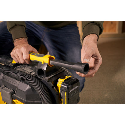 STANLEY FATMAX SFMCV002B-XJ Aspirateur à eau et poussière V20, sans batterie ni chargeur